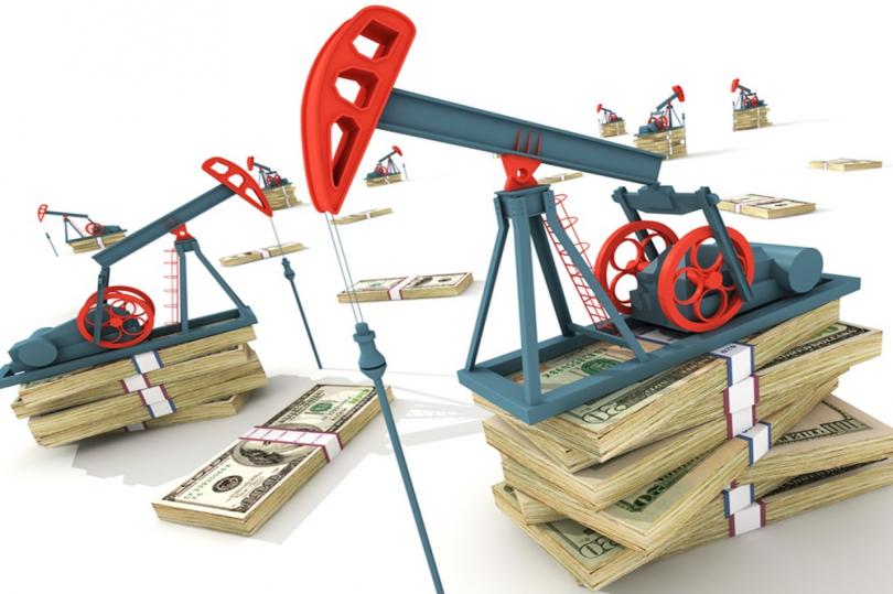 أسعار النفط تتراجع مع تصاعد المخاوف بشأن انتاج النفط الأمريكي